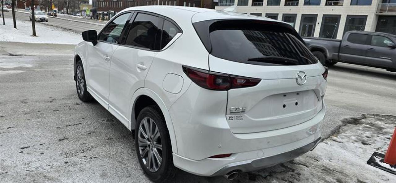 2024 Mazda CX-5 Signature AWD at Photo3