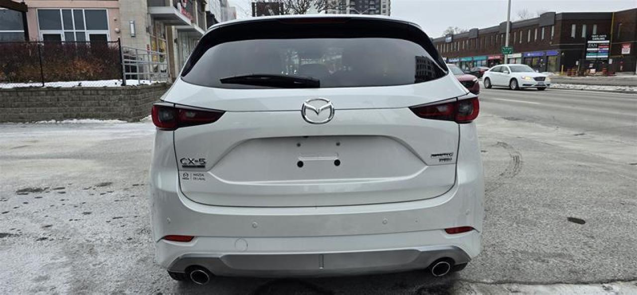 2024 Mazda CX-5 Signature AWD at Photo