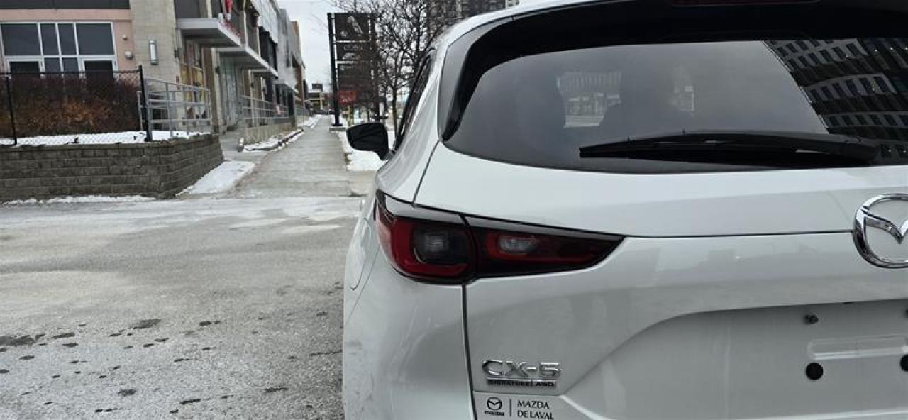 2024 Mazda CX-5 Signature AWD at Photo
