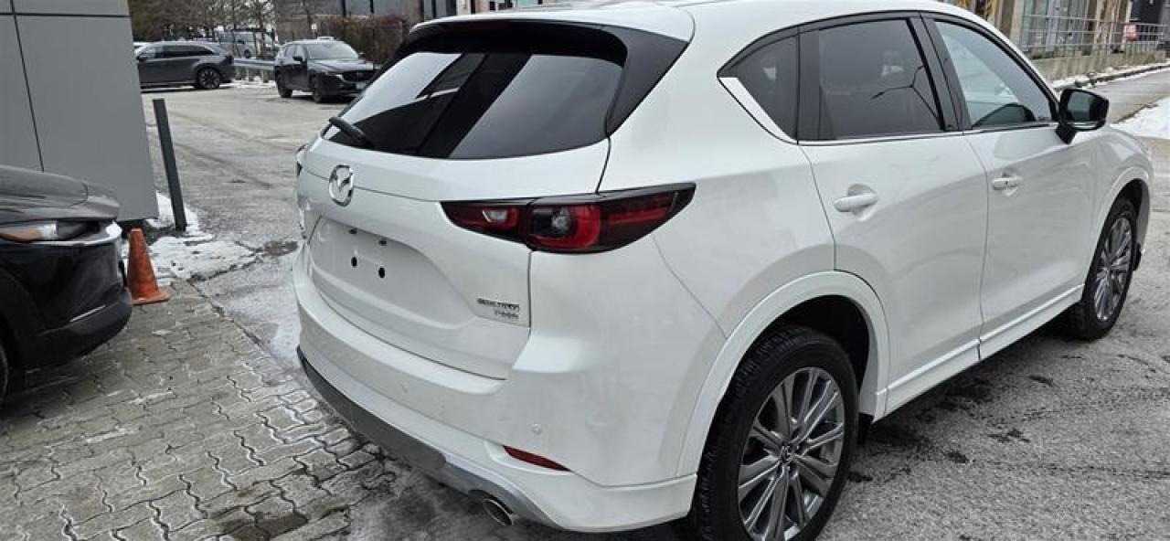 2024 Mazda CX-5 Signature AWD at Photo