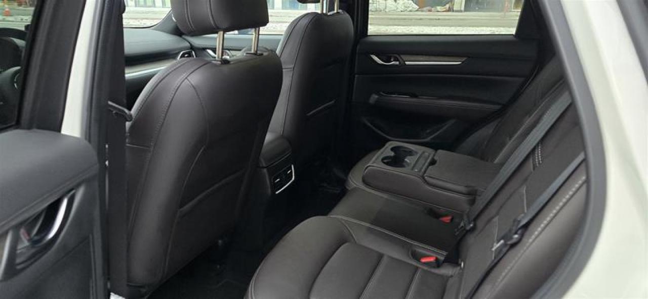 2024 Mazda CX-5 Signature AWD at Photo