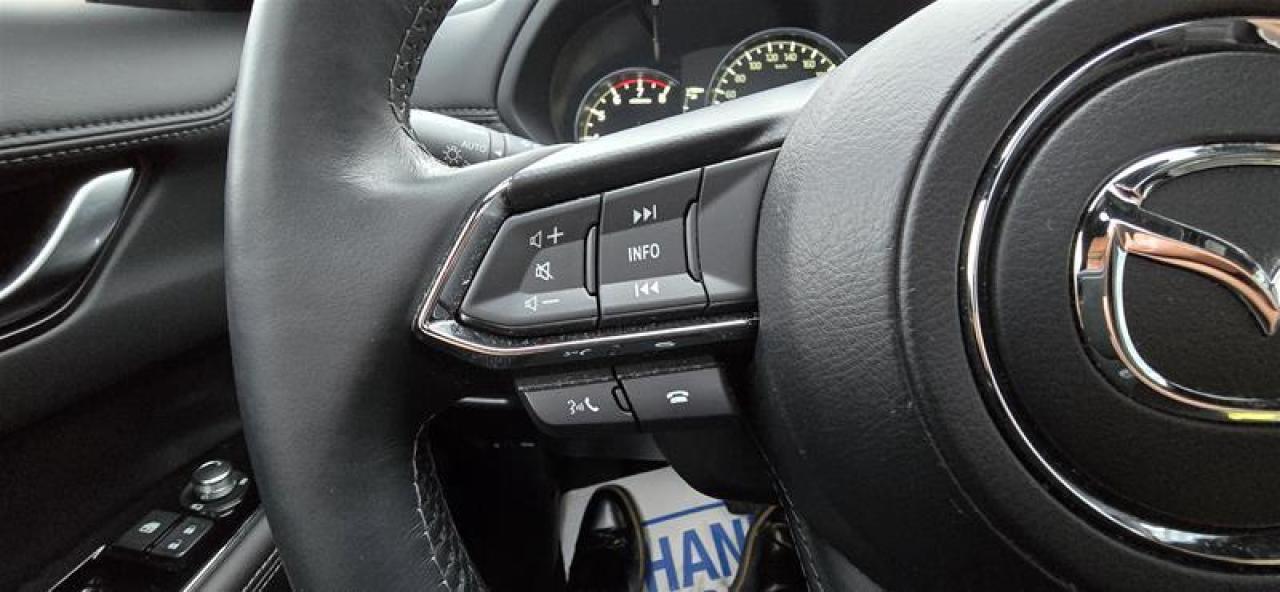 2024 Mazda CX-5 Signature AWD at Photo