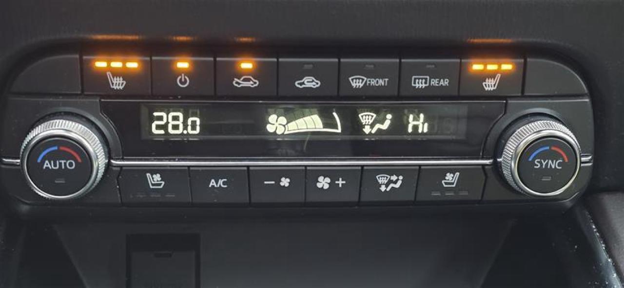 2024 Mazda CX-5 Signature AWD at Photo