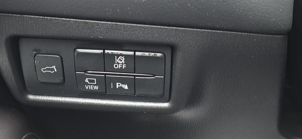 2024 Mazda CX-5 Signature AWD at Photo