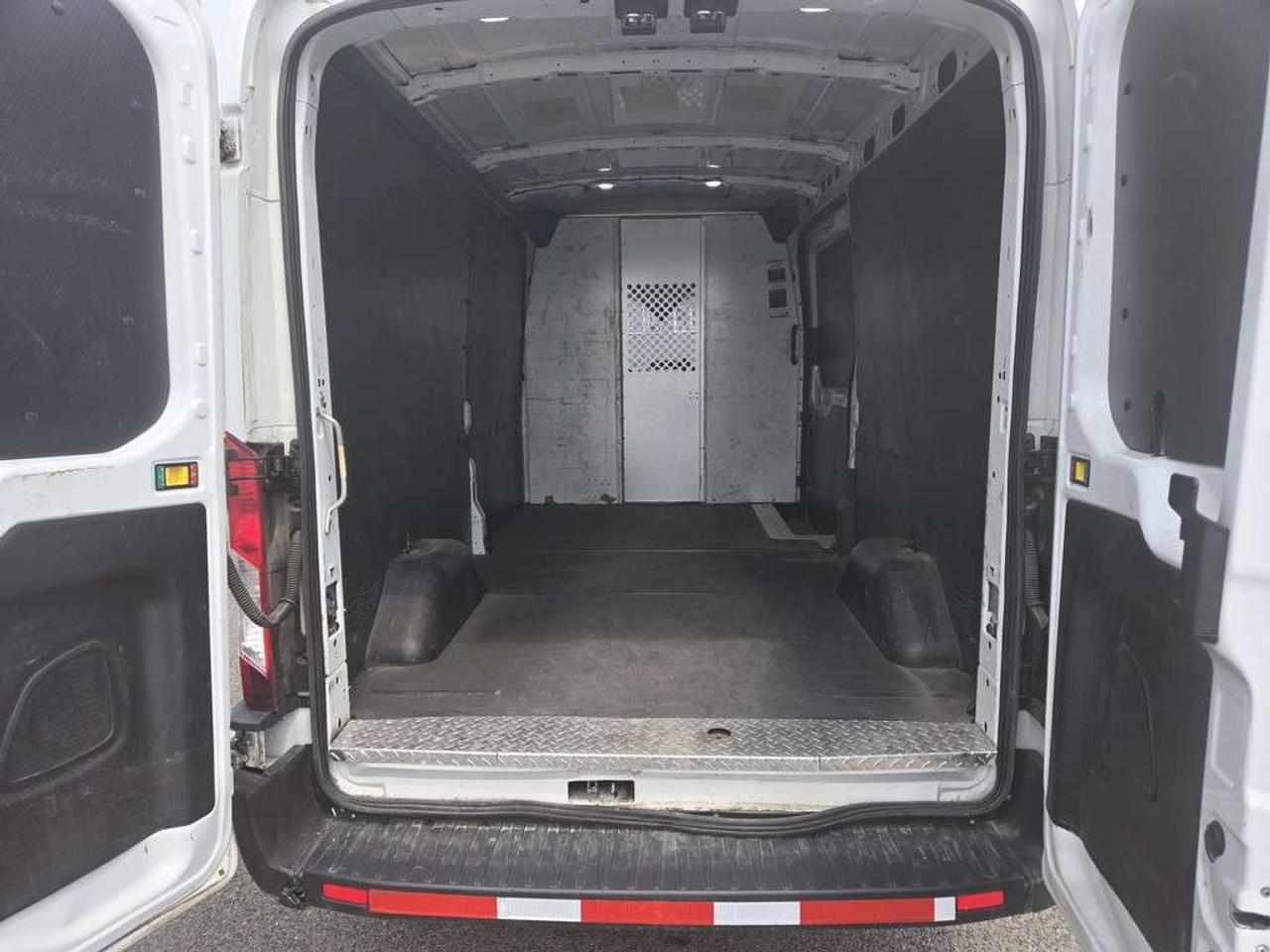 2018 Ford Transit T-250 148WB DIESEL - - HCV-B26483 - -None Photo
