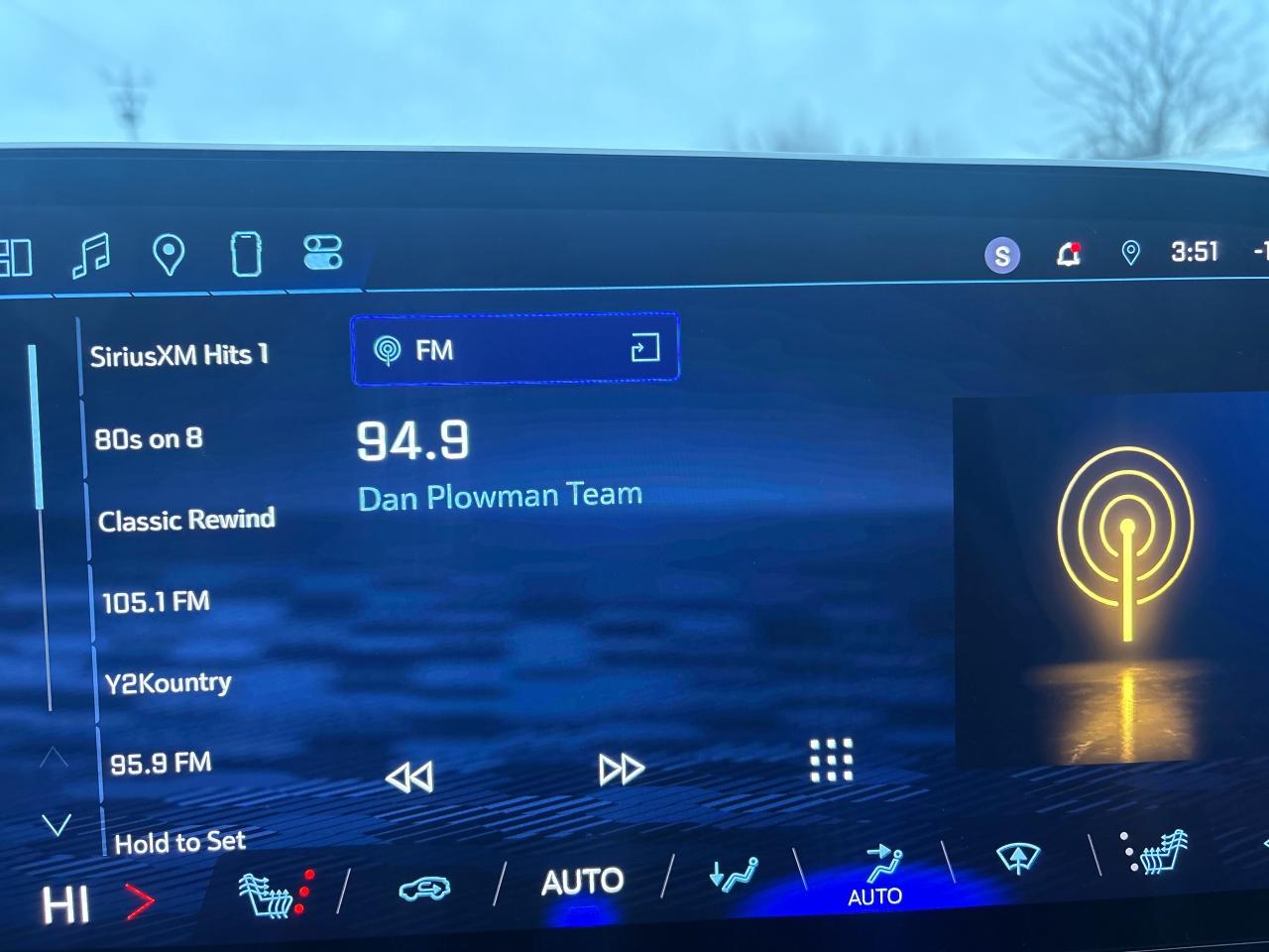 2025 Chevrolet Equinox EV RS FWD + Heated Seats + Sunroof  + 1 Owner Photo