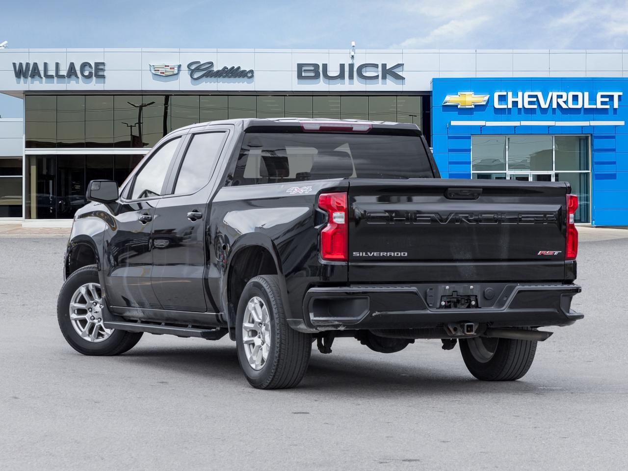 2022 Chevrolet Silverado 1500 4WD Crew Cab 147  RST Photo