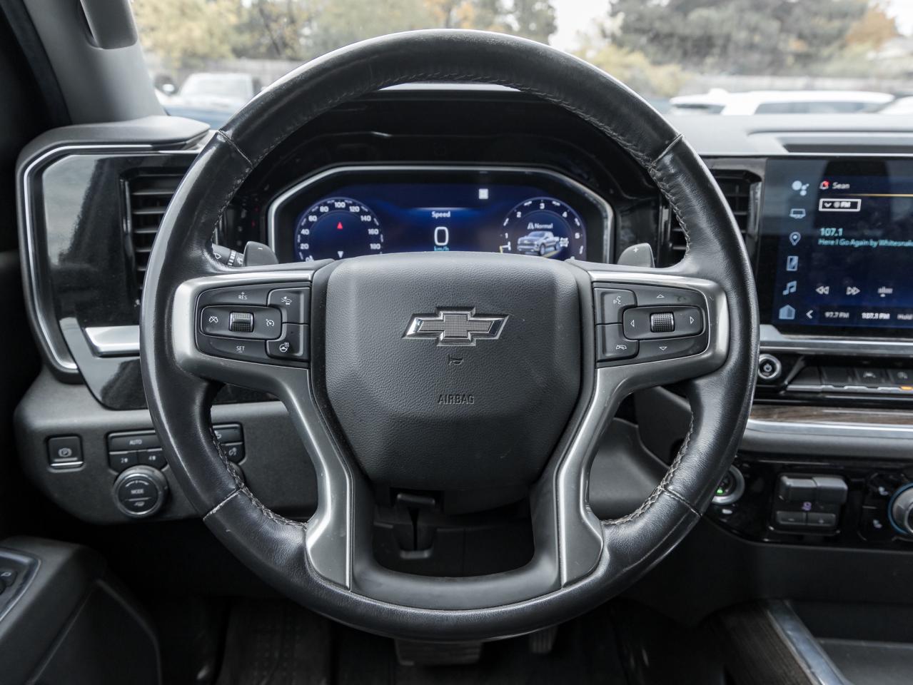 2022 Chevrolet Silverado 1500 4WD Crew Cab 147  RST Photo