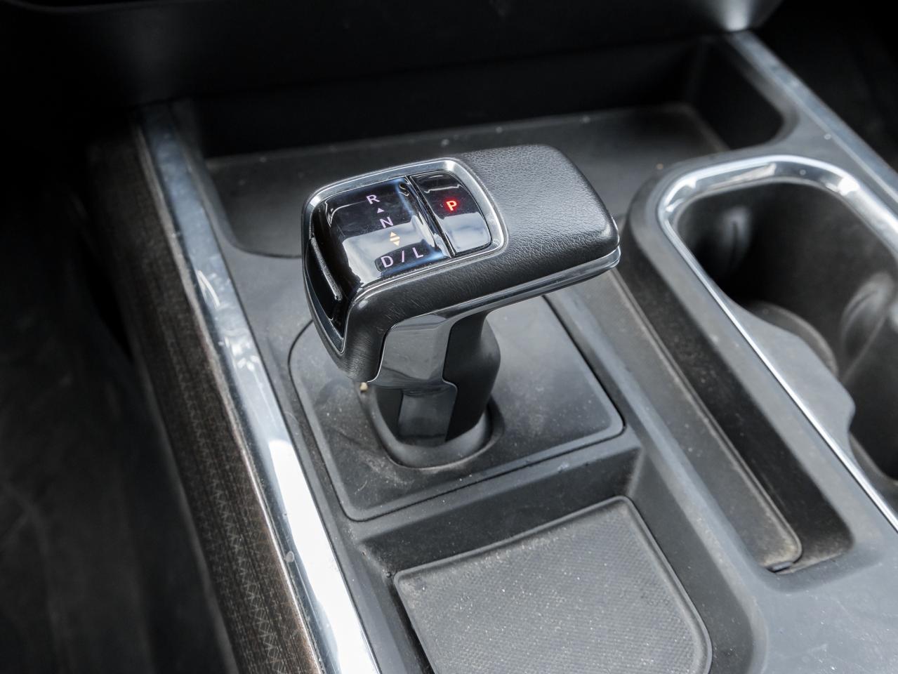 2022 Chevrolet Silverado 1500 4WD Crew Cab 147  RST Photo