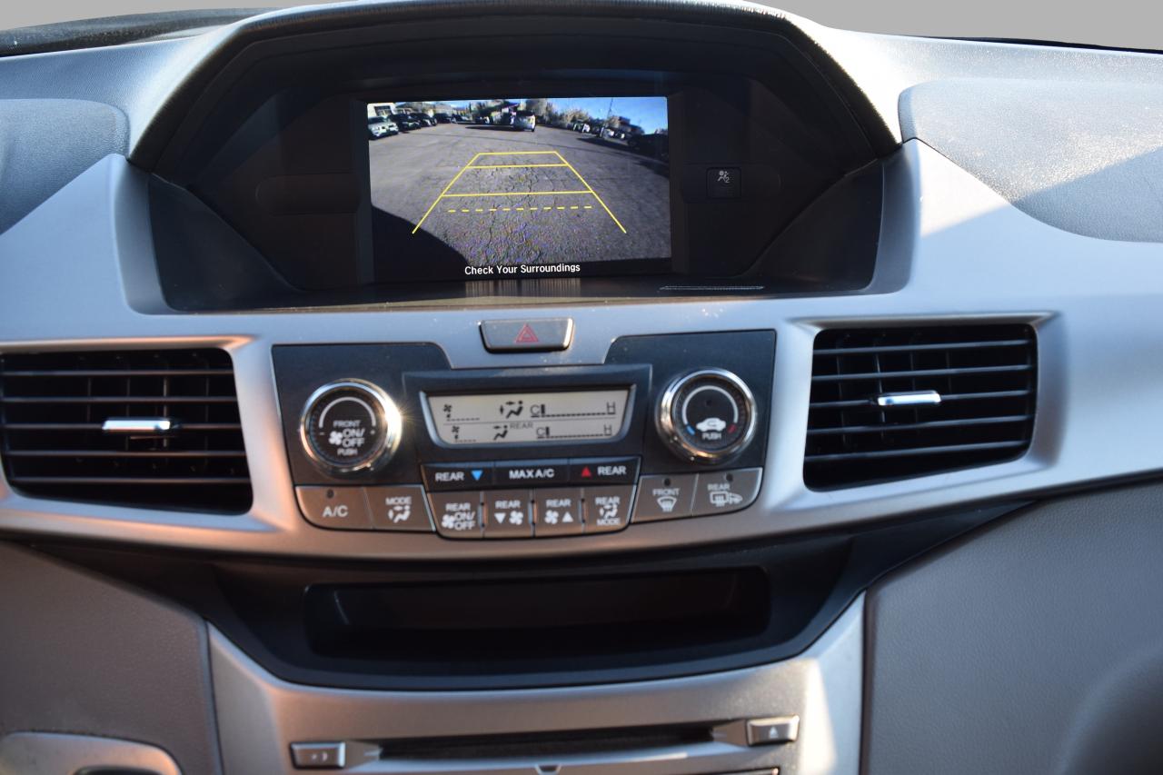 2016 Honda Odyssey SE Back Up Camera Photo