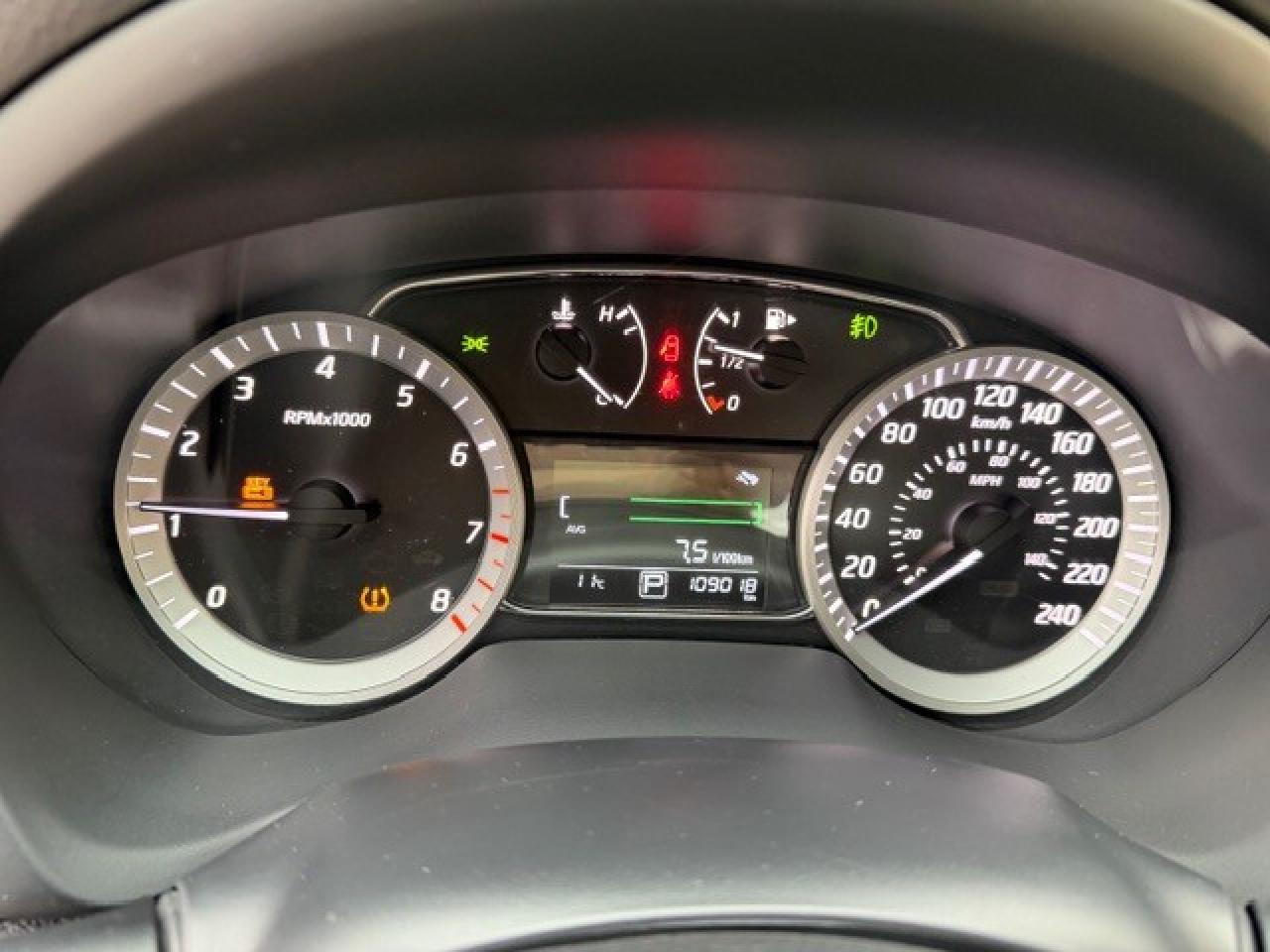 2015 Nissan Sentra SL NAVI ROOF LEATHER 2 SETS OF RIMS AND TIRES Photo