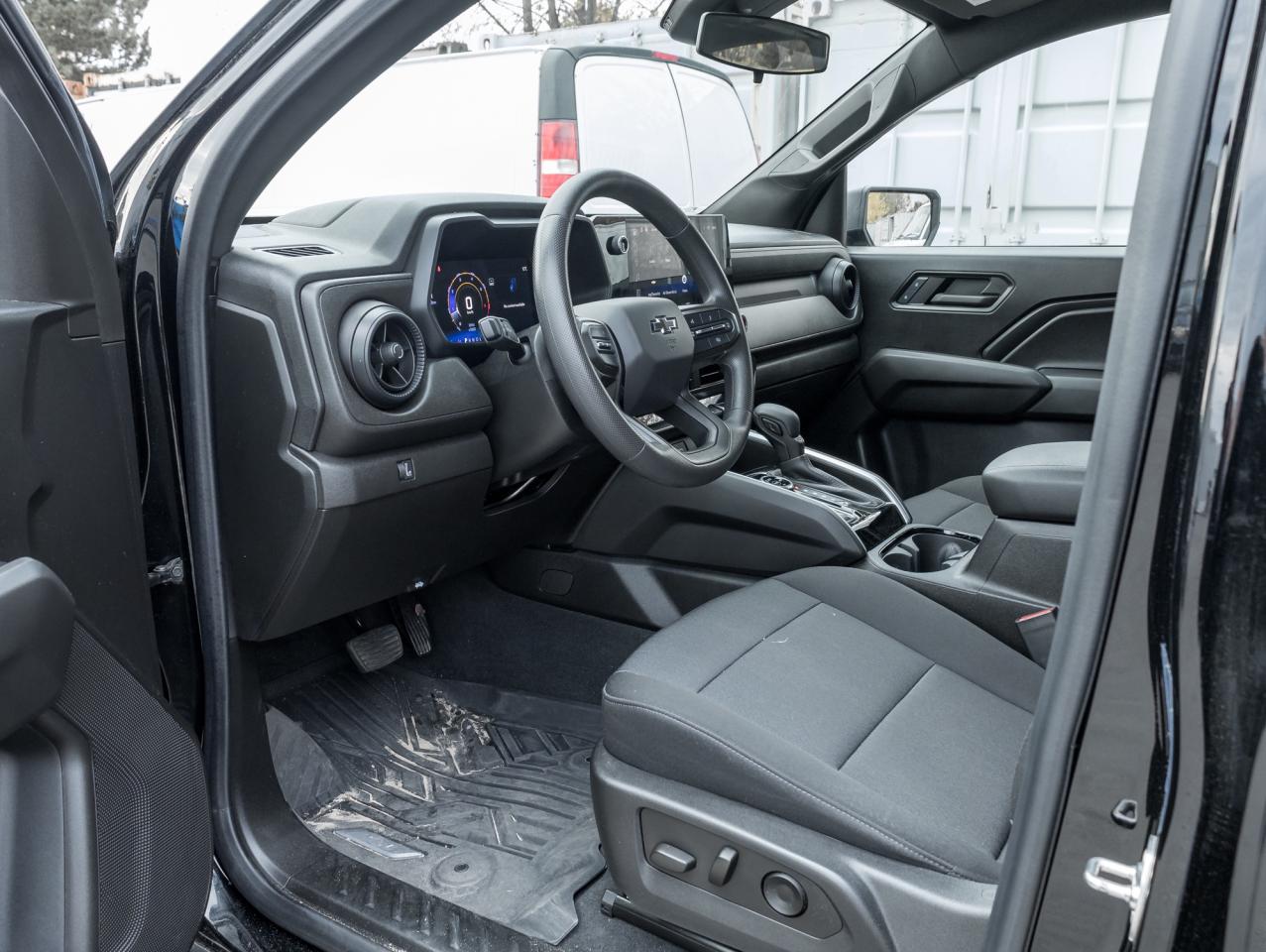 2024 Chevrolet Colorado 4WD Crew Cab Trail Boss Photo