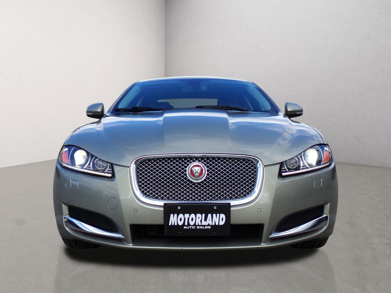 2014 Jaguar XF AWD Photo