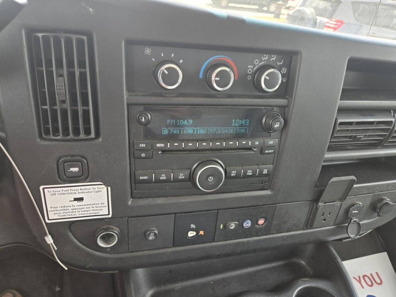 2019 GMC Savana Van G4500 - 16Ft Box - V8 Gasoline - Ramp - CERTIFIED Photo