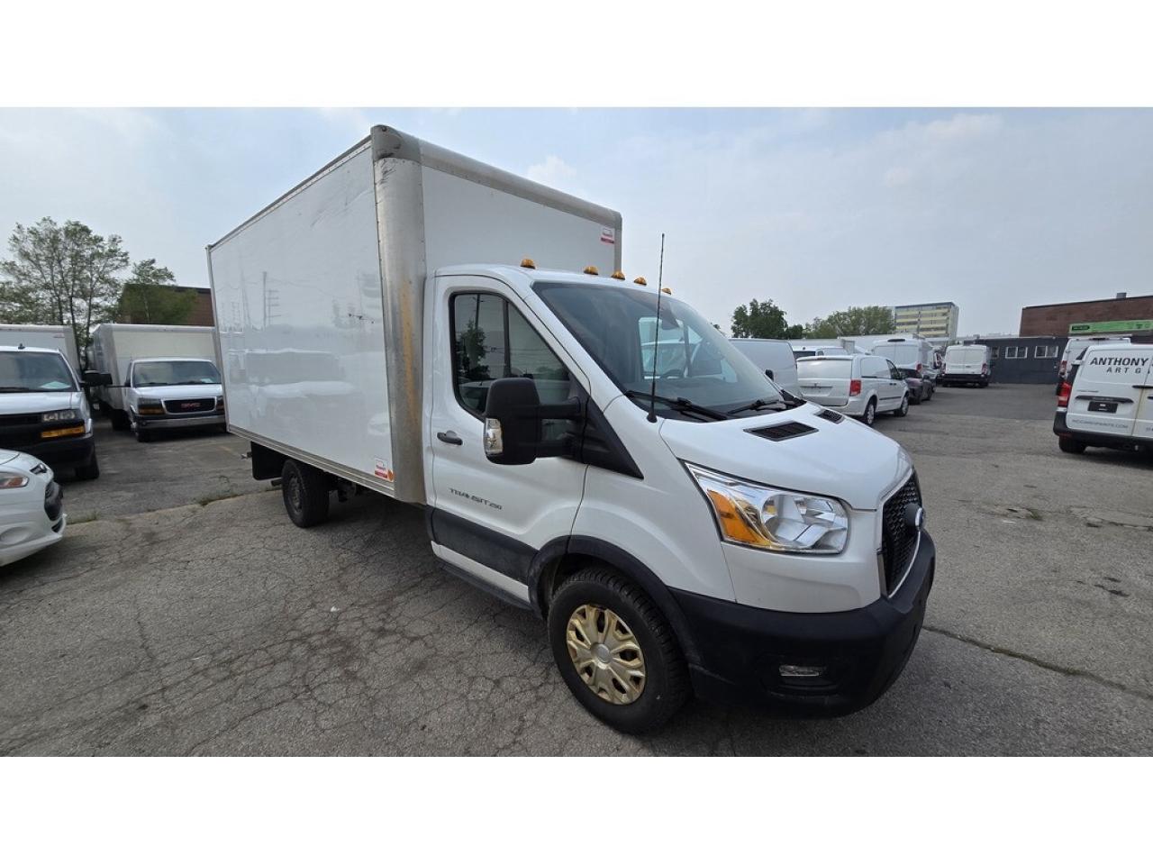 2021 Ford Transit Cargo 14Ft Box Single Rear Wheel Cube Van - NO CVO Photo2
