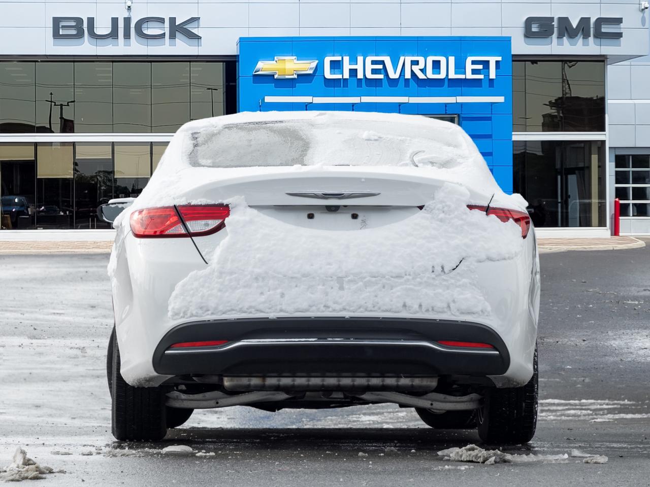 2015 Chrysler 200 Comfort Group, 17-inch Wheels, 2.4L 4-CYL Photo