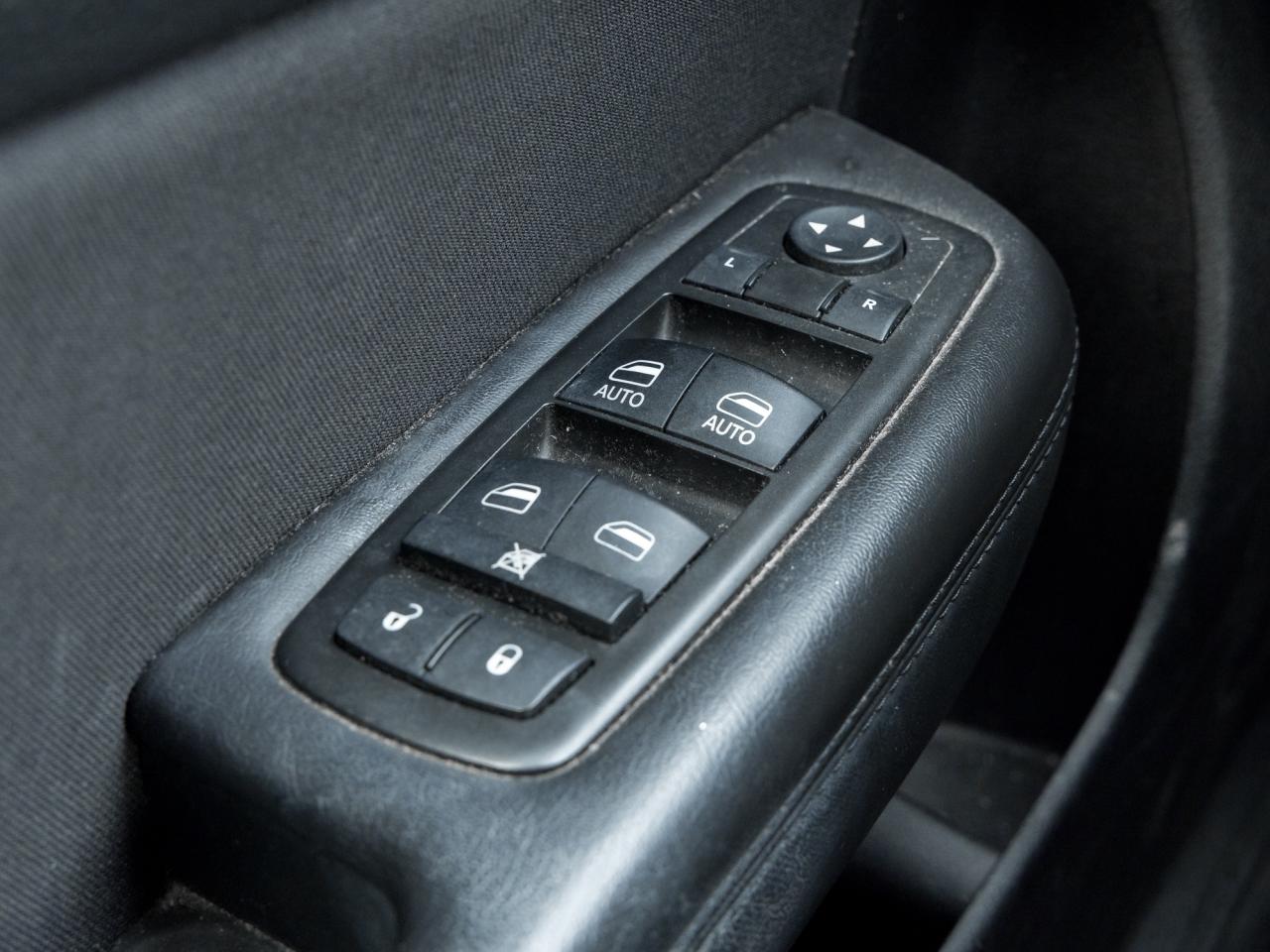 2015 Chrysler 200 Comfort Group, 17-inch Wheels, 2.4L 4-CYL Photo