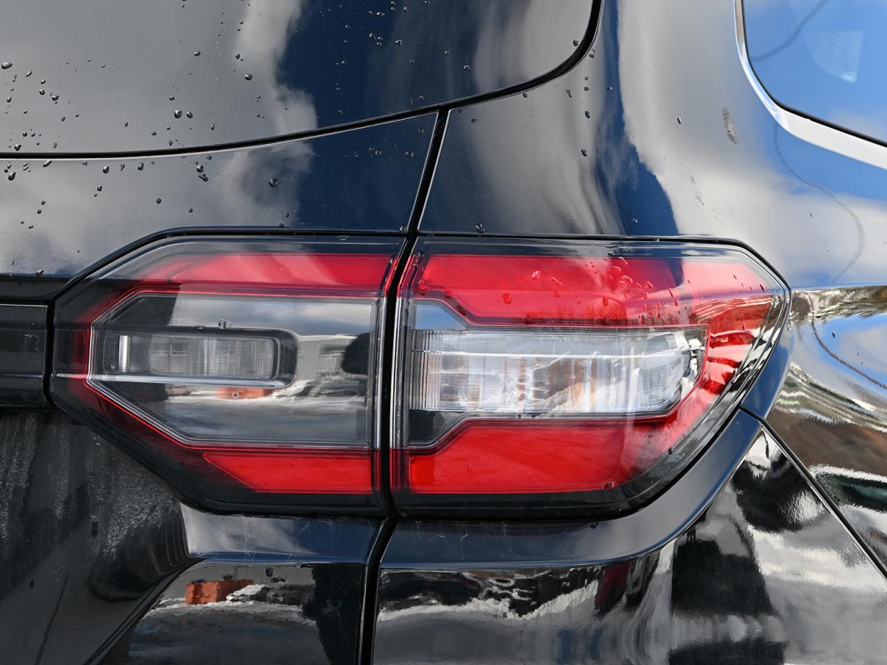 2025 Honda Pilot Black Edition Photo4