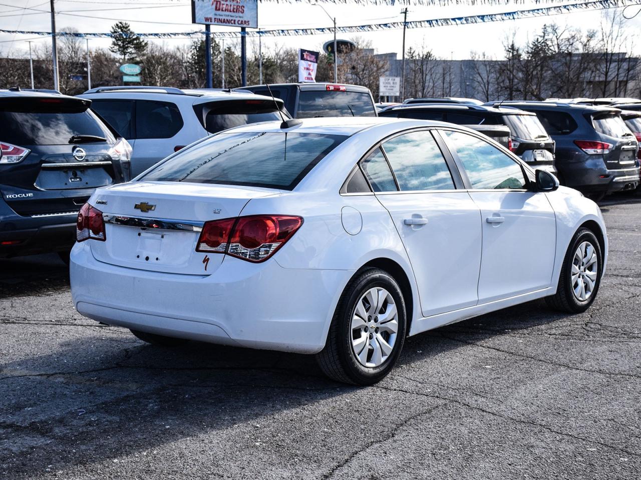 2016 Chevrolet Cruze EXCELLENT CONDITION MUST SEE WE FINANCE ALL CREDIT Photo