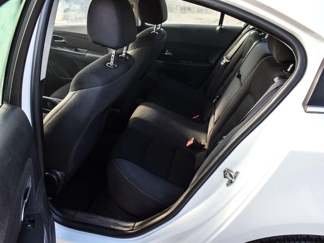 2016 Chevrolet Cruze EXCELLENT CONDITION MUST SEE WE FINANCE ALL CREDIT Photo