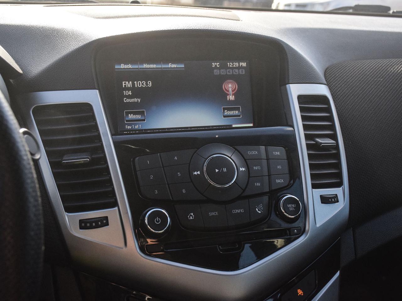 2016 Chevrolet Cruze EXCELLENT CONDITION MUST SEE WE FINANCE ALL CREDIT Photo