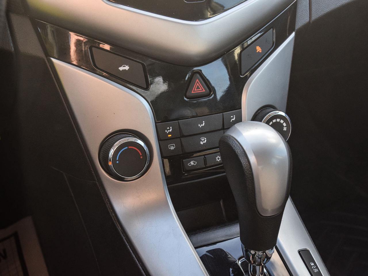 2016 Chevrolet Cruze EXCELLENT CONDITION MUST SEE WE FINANCE ALL CREDIT Photo