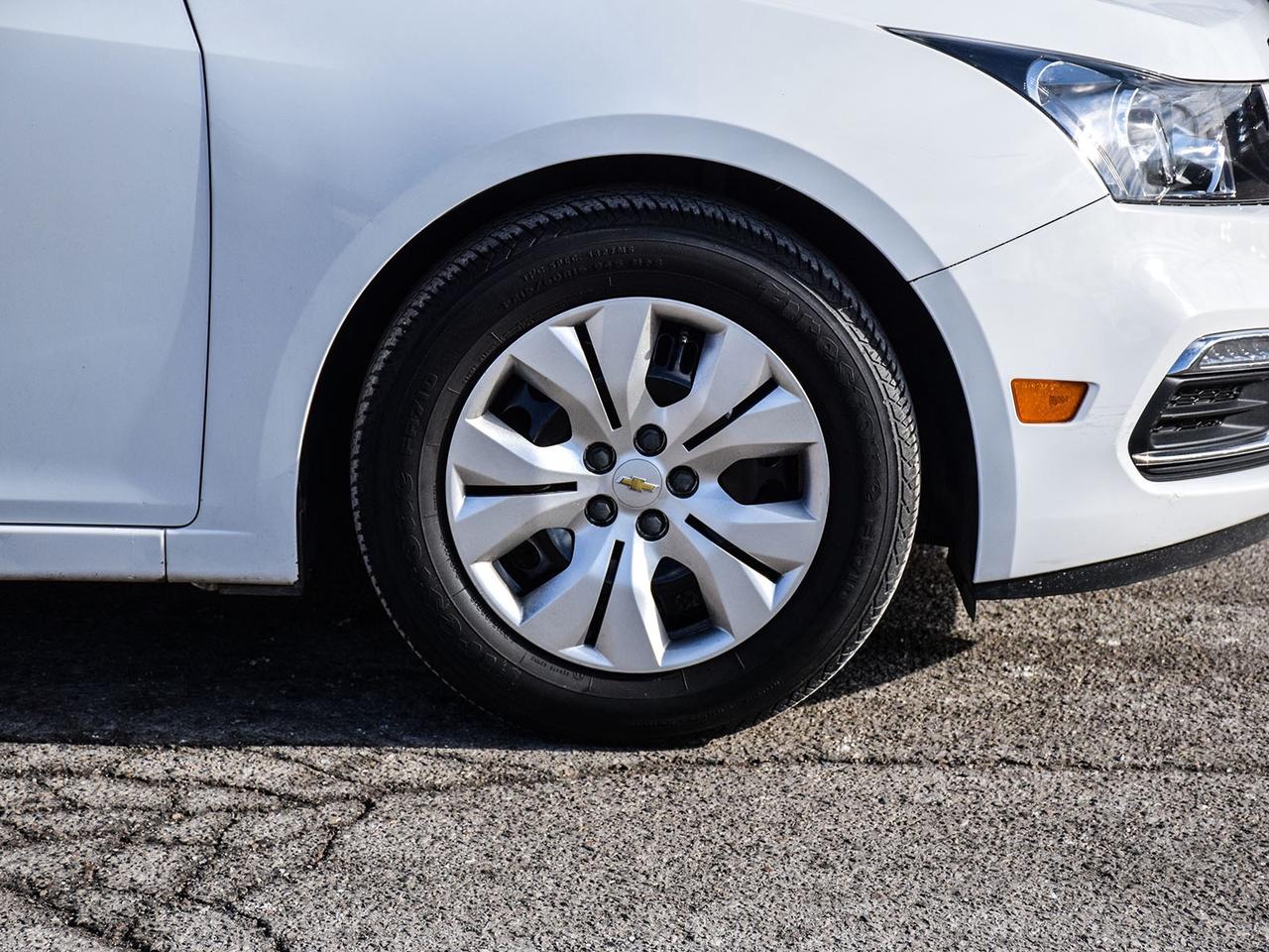 2016 Chevrolet Cruze EXCELLENT CONDITION MUST SEE WE FINANCE ALL CREDIT Photo