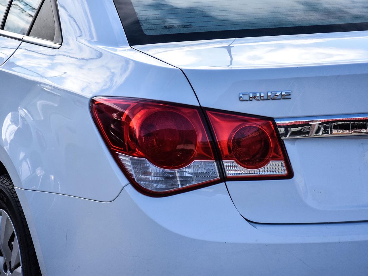 2016 Chevrolet Cruze EXCELLENT CONDITION MUST SEE WE FINANCE ALL CREDIT Photo