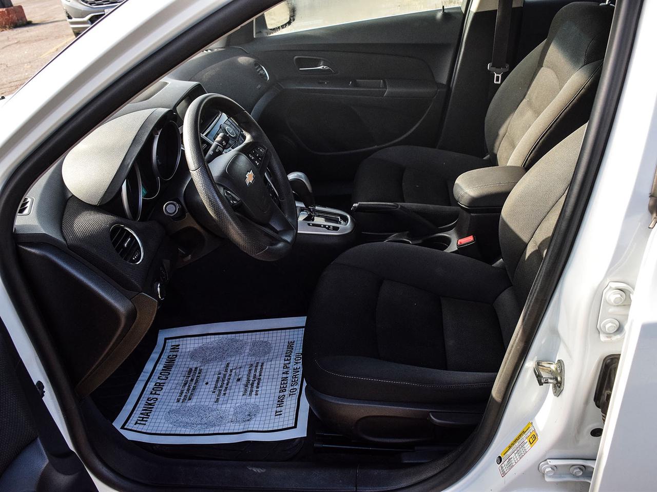 2016 Chevrolet Cruze EXCELLENT CONDITION MUST SEE WE FINANCE ALL CREDIT Photo