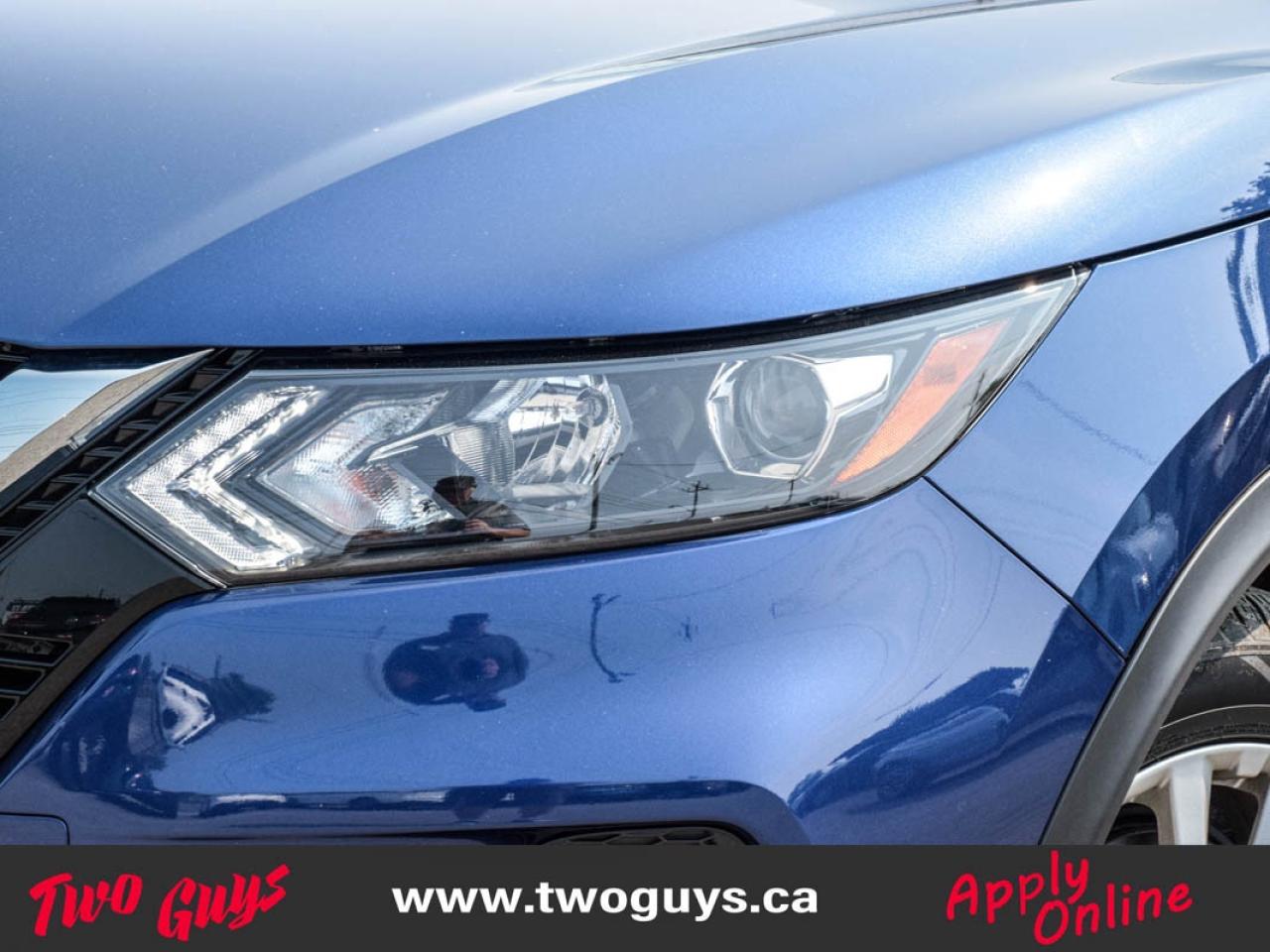 2023 Nissan Qashqai SV AWD   Sunroof   Htd Cloth   Remote Start Photo