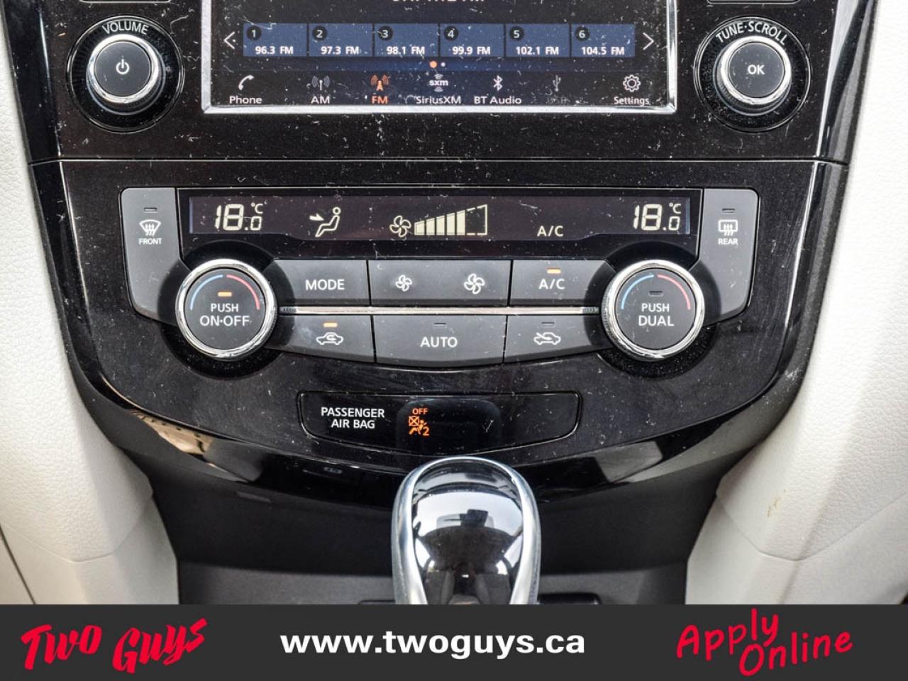 2023 Nissan Qashqai SV AWD   Sunroof   Htd Cloth   Remote Start Photo