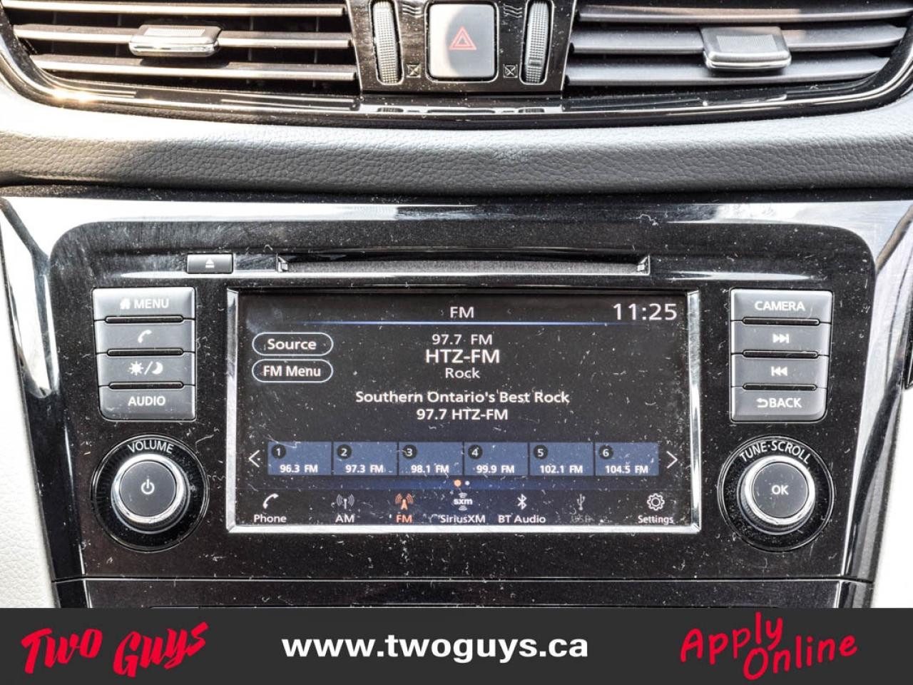 2023 Nissan Qashqai SV AWD   Sunroof   Htd Cloth   Remote Start Photo