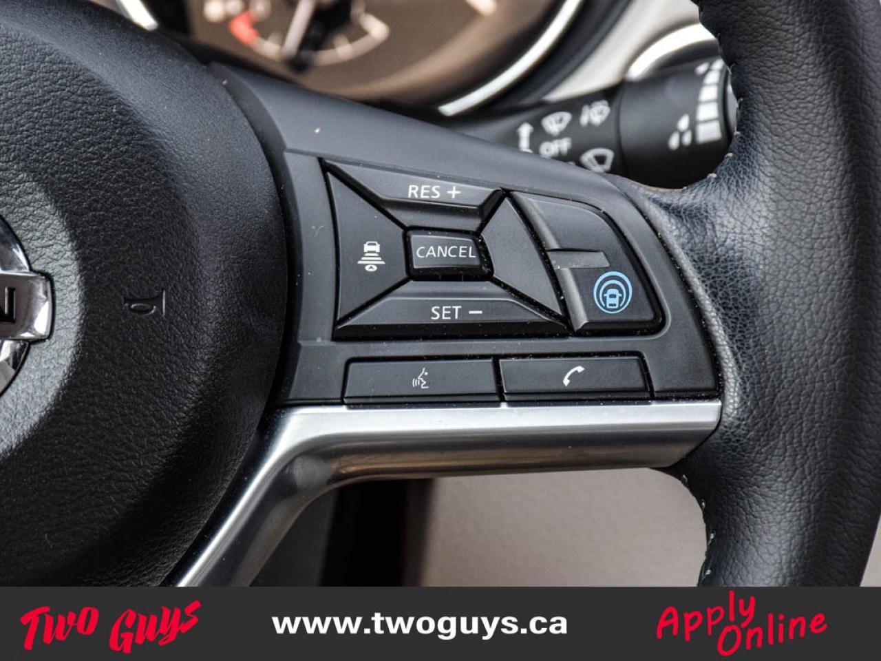 2023 Nissan Qashqai SV AWD   Sunroof   Htd Cloth   Remote Start Photo