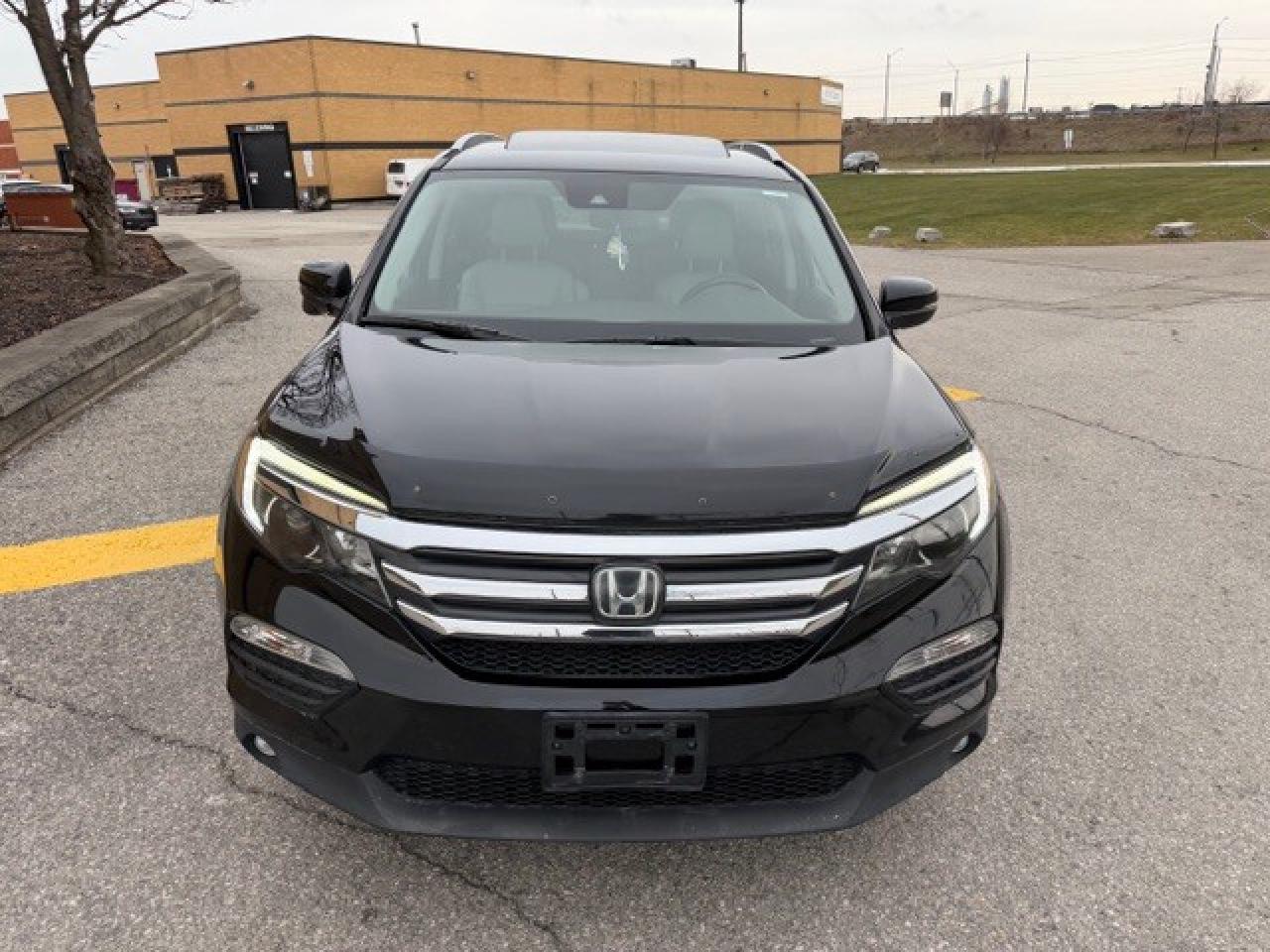 2016 Honda Pilot 4WD EX-L w-Navi winter tires on rims!!!! Certified Photo2