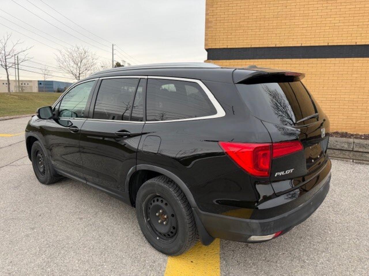 2016 Honda Pilot 4WD EX-L w-Navi winter tires on rims!!!! Certified Photo