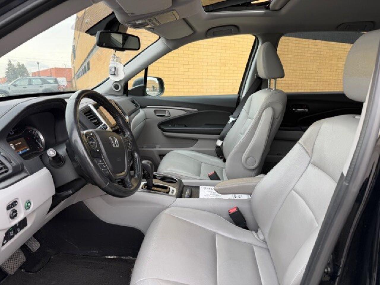 2016 Honda Pilot 4WD EX-L w-Navi winter tires on rims!!!! Certified Photo