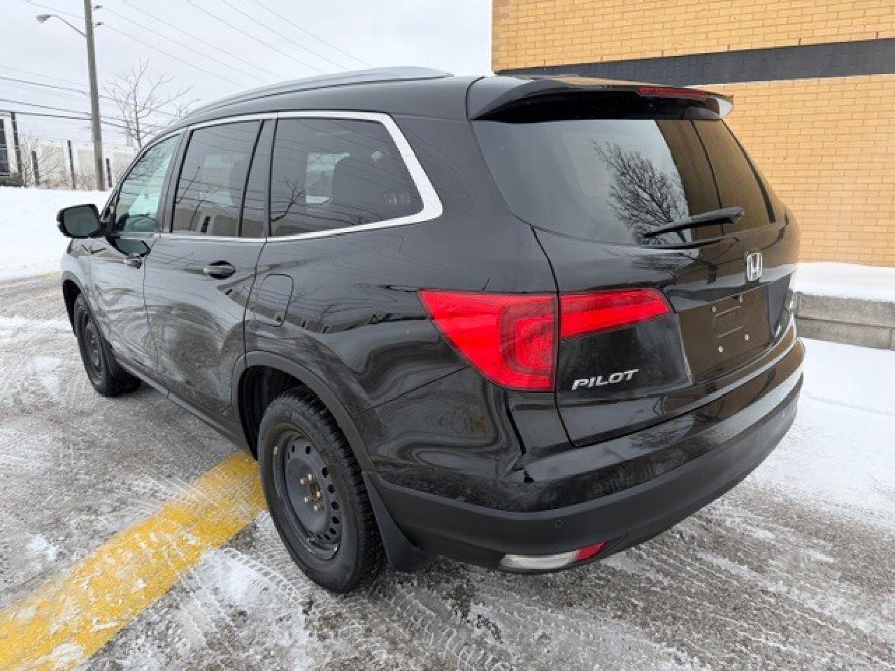 2016 Honda Pilot 4WD EX-L w-Navi winter tires on rims!!!! Certified Photo4