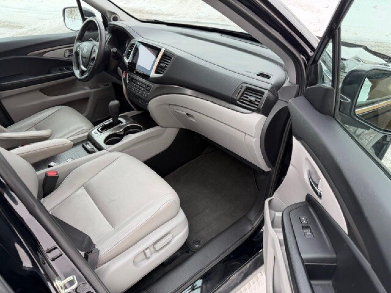 2016 Honda Pilot 4WD EX-L w-Navi winter tires on rims!!!! Certified Photo