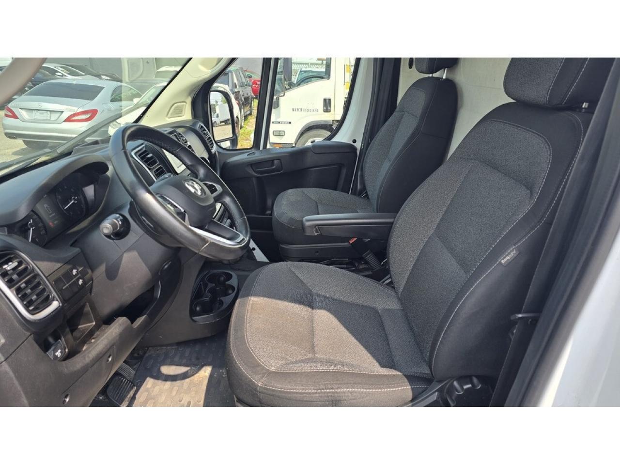 2023 RAM ProMaster 2500 159WB (12Ft Cargo Length) High Roof V6 Gas Photo