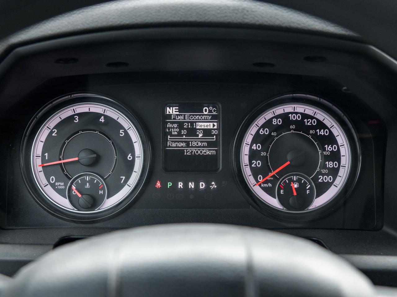 2022 RAM 1500 Classic 5.7L V8, 17-inch wheels, Locking tailgate,ParkView Photo