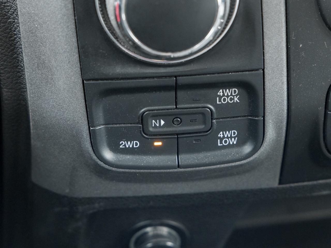 2022 RAM 1500 Classic 5.7L V8, 17-inch wheels, Locking tailgate,ParkView Photo