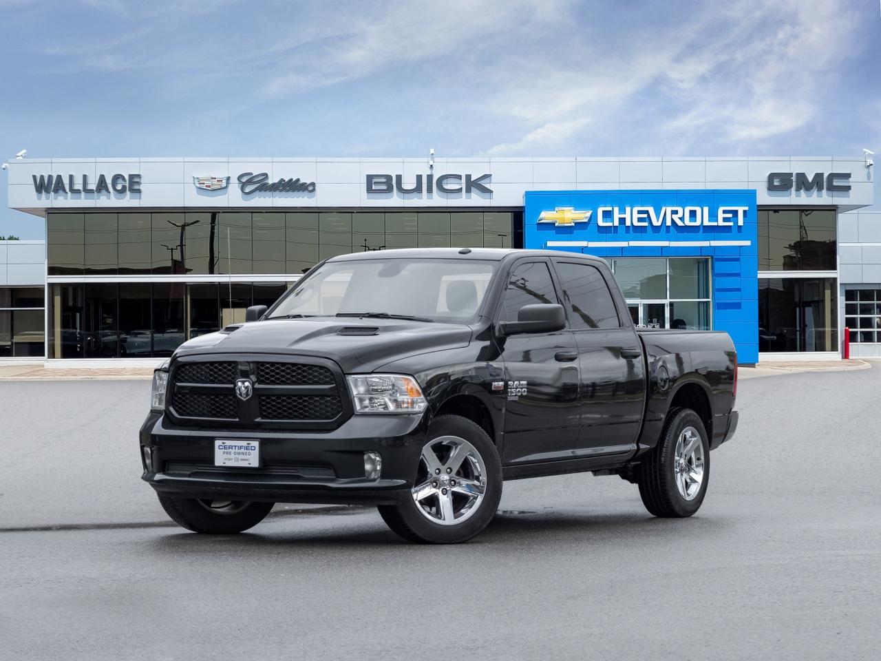 2022 RAM 1500 Classic 5.7L V8, 17-inch wheels, Locking tailgate,ParkView Photo