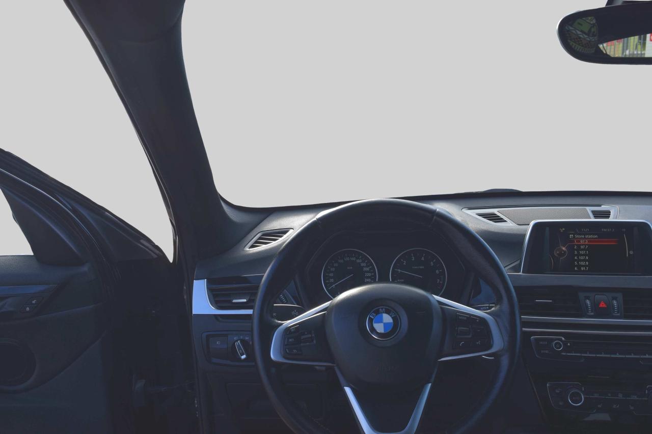 2016 BMW X1 xDrive28i Panoramic Sunroof Photo