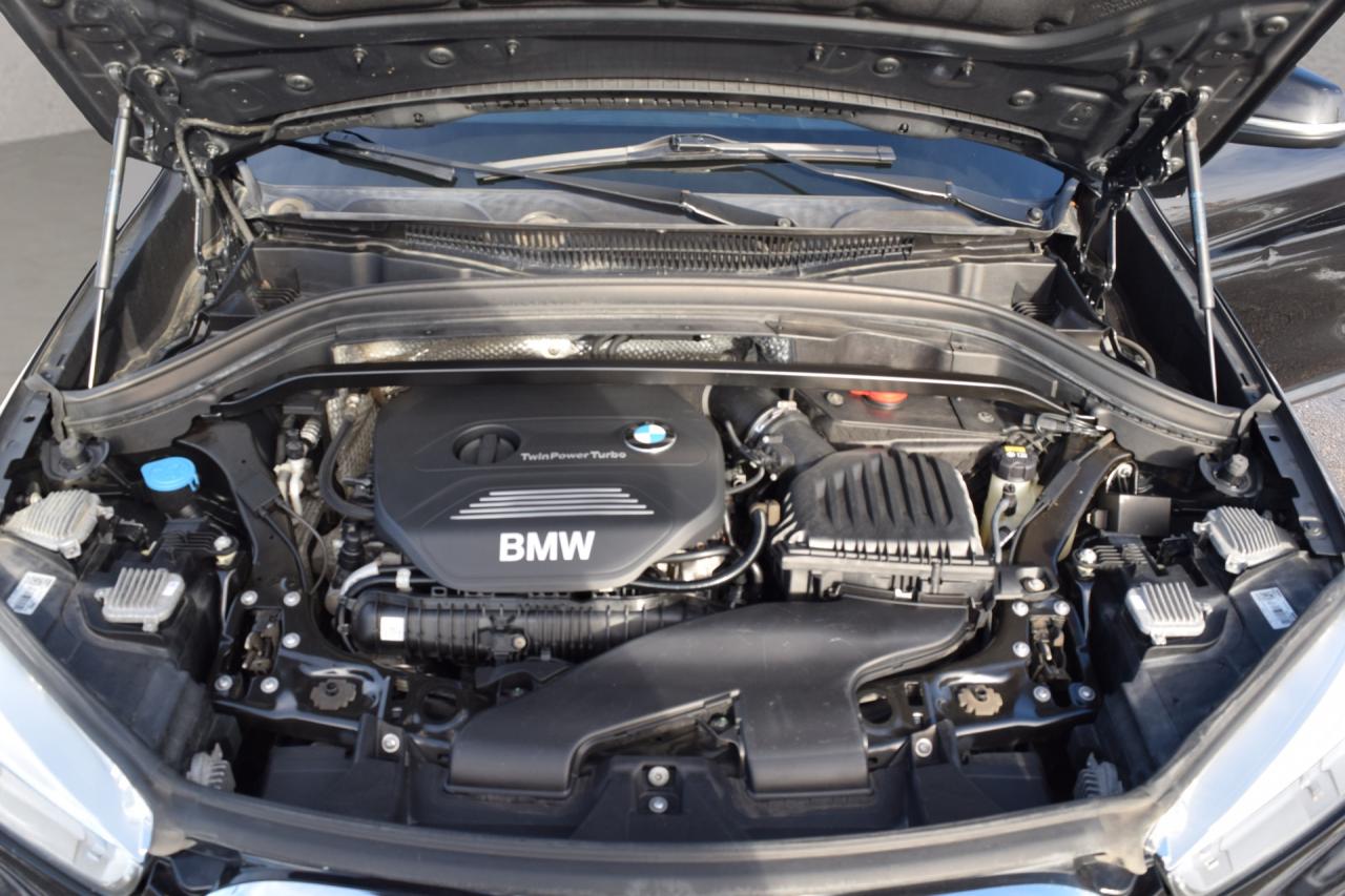 2016 BMW X1 xDrive28i Panoramic Sunroof Photo