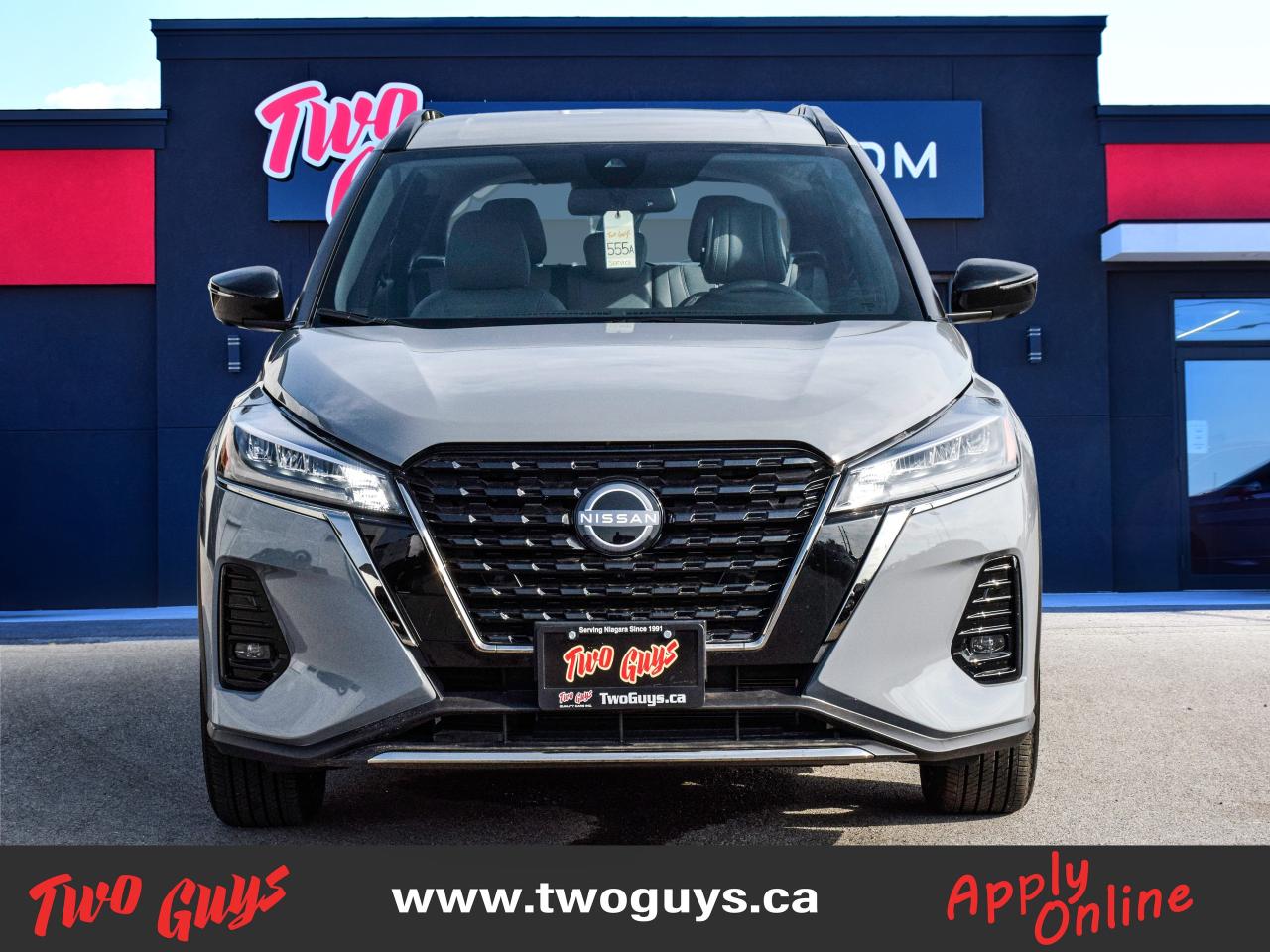 2023 Nissan Kicks SR Premium   Leather   Lease Return   WOW KMS Photo