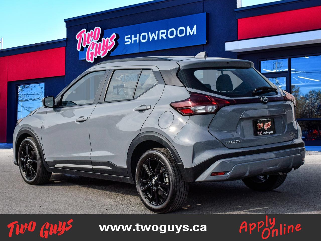 2023 Nissan Kicks SR Premium   Leather   Lease Return   WOW KMS Photo