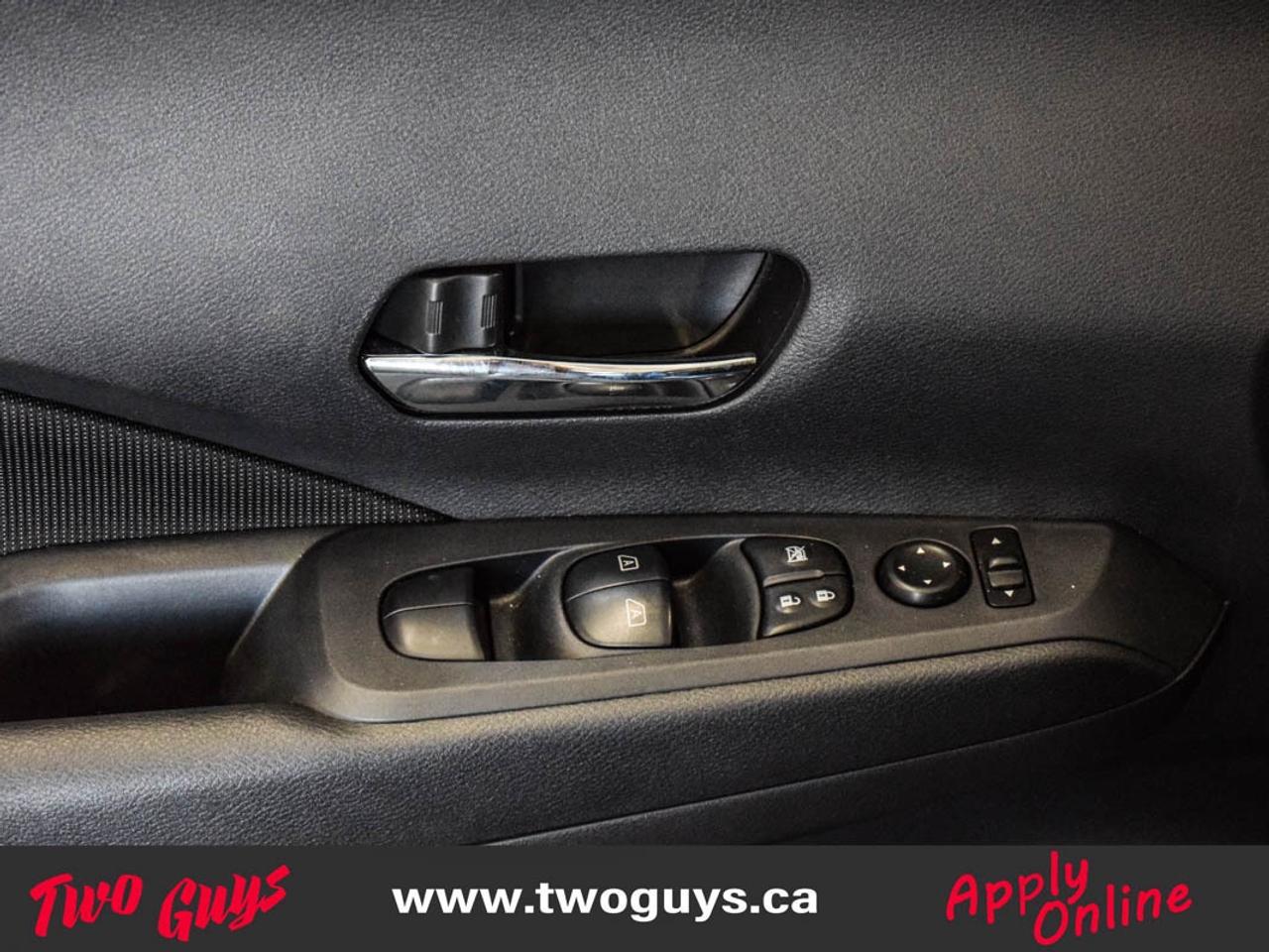 2023 Nissan Kicks SV Special Edition   Htd Cloth   Lease Return Photo