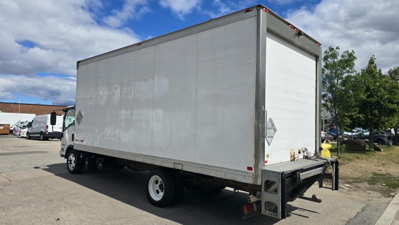 2018 Isuzu NRR 20Ft - CARRIER SUPRA 650 REEFER With Standby + Lif Photo