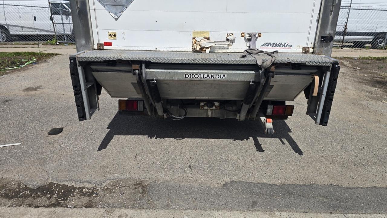 2018 Isuzu NRR 20Ft - CARRIER SUPRA 650 REEFER With Standby + Lif Photo