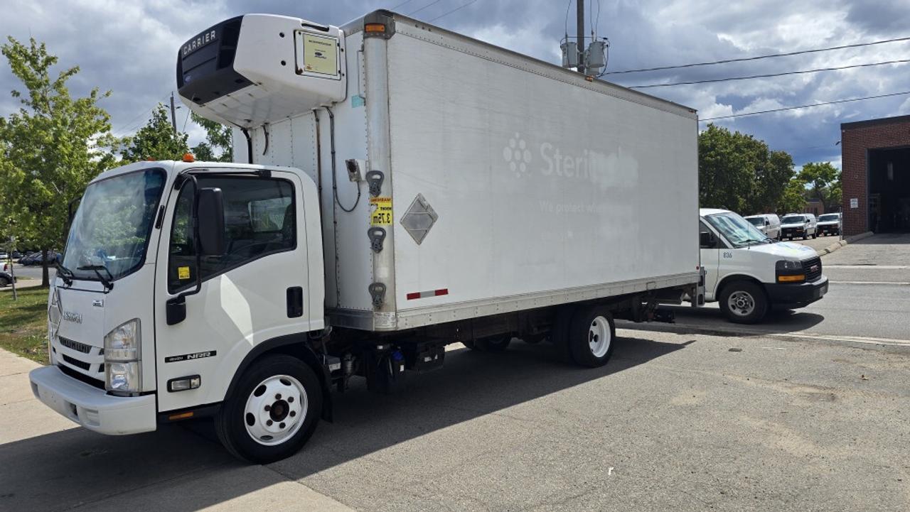 2018 Isuzu NRR 20Ft - CARRIER SUPRA 650 REEFER With Standby + Lif Photo